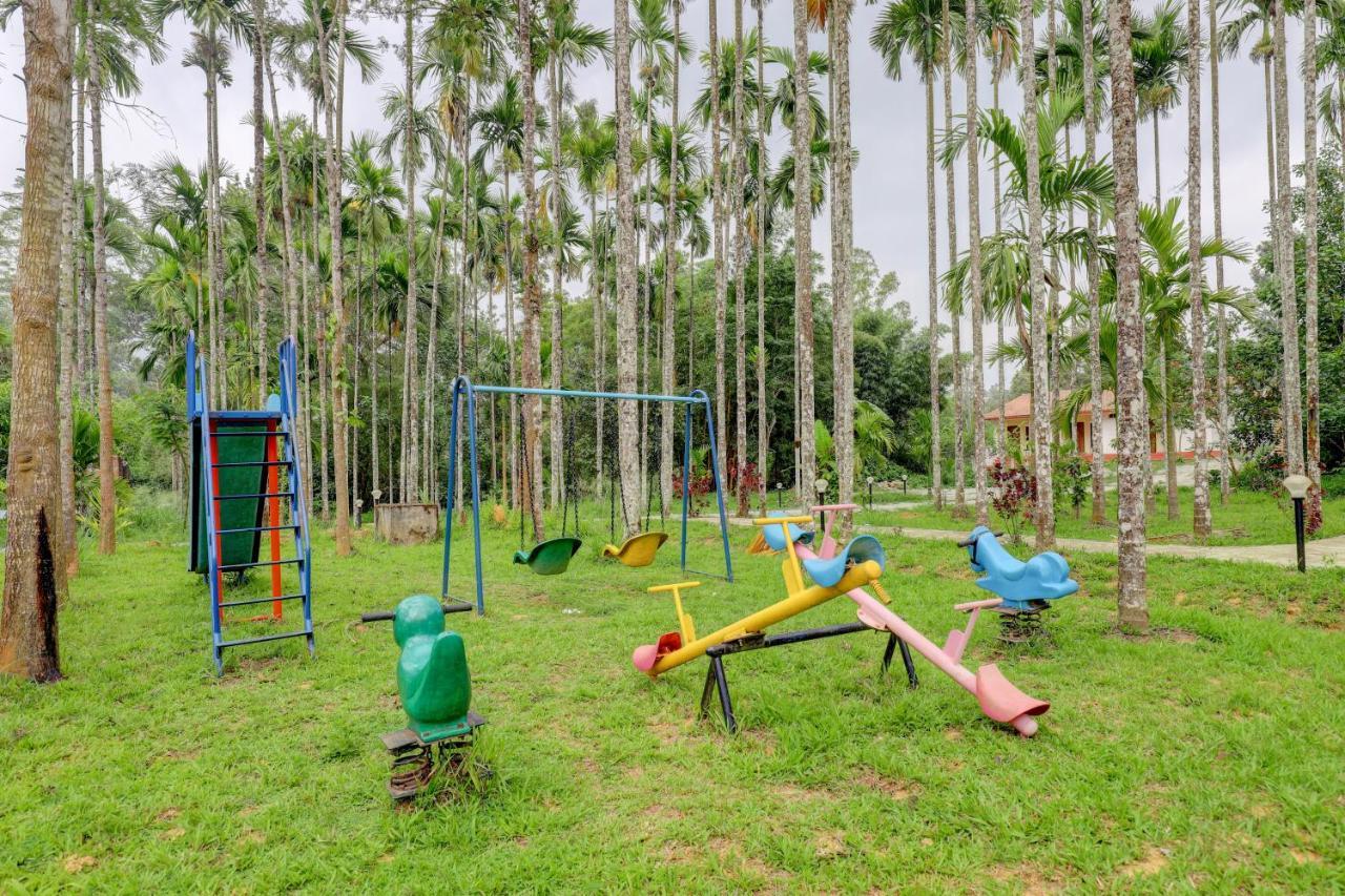 Ezzenza Areca Resort 马迪凯里 外观 照片